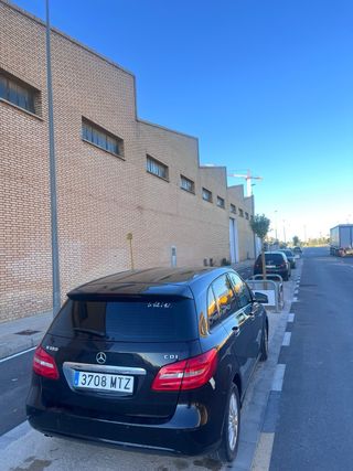 Mercedes-Benz Clase B180 CDI / Manual / Año 2012