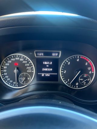 Mercedes-Benz Clase B180 CDI / Manual / Año 2012