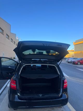 Mercedes-Benz Clase B180 CDI / Manual / Año 2012