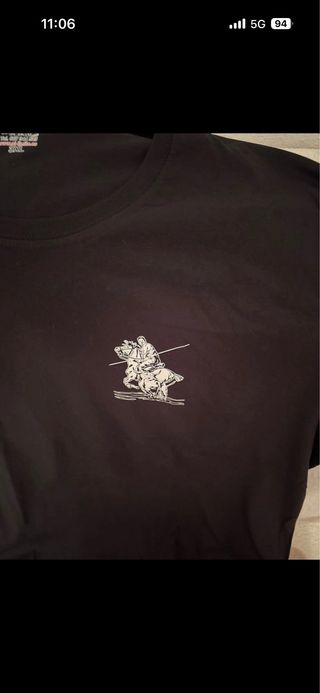 Camiseta negra con estampado taurino