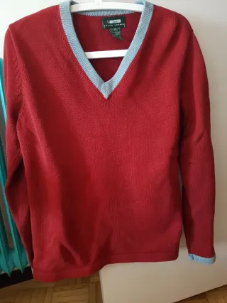 Jersey Rojo Cuello V. Ralf Laurent.  Talla M.38