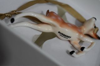 Adorno Ciervo Burberry Porcelana