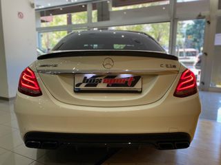 Mercedes-Benz Clase C63S AMG