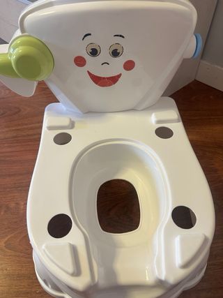 Se vende Orinal de bebé prácticamente nuevo.