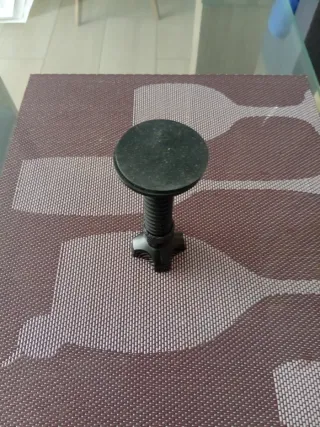 Pieza Saitek Pro Flight para sujetar joystick