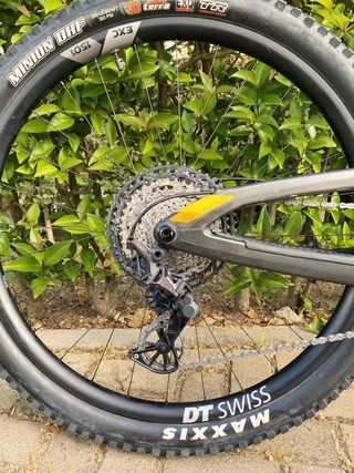 Bicicleta Bold Linkin Pro Ohlins