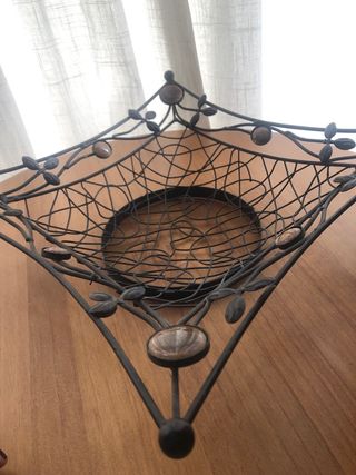 Cesta forja decorativa antigua