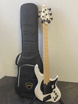 Bajo Dingwall NG3 5 WH Ducati (Con mejoras)