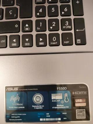 Portátil ASUS Plata y Negro