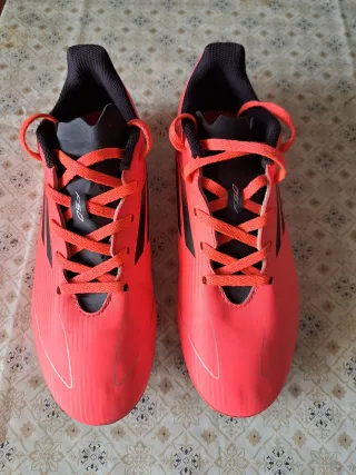 Botas Fútbol Adidas F50 Talla 37.5 Naranja