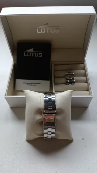 Reloj Lotus Mujer Oro y Plata