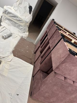 Sofá de terciopelo rosa para restaurante