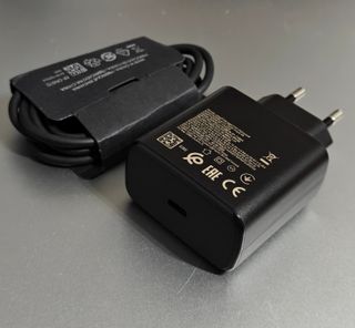 Cargador compartible Samsung 45W USB-C PD Negro