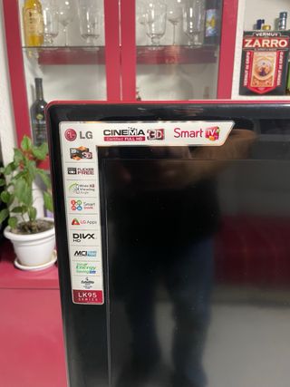 Televisor LG Negro smart TV 3D con 5 gafas