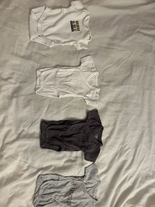 Lote Ropa Bebé de recien nacido hasta 2 meses