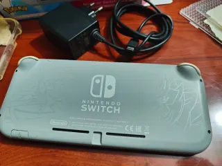Nintendo Switch Lite Edición Pokémon