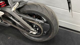 Triumph Street Triple 765 R Blanca