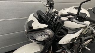 Triumph Street Triple 765 R Blanca