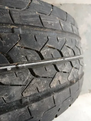 Neumático  furgoneta bridgestone 235 65 16