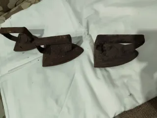 Planchas antiguas de hierro (3 unidades)