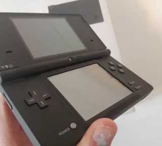 Nintendo DSi Negra completa