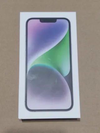 Caja iPhone 14 morado
