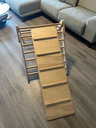 Triángulo Pikler madera