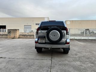 Toyota Land Cruiser 2004