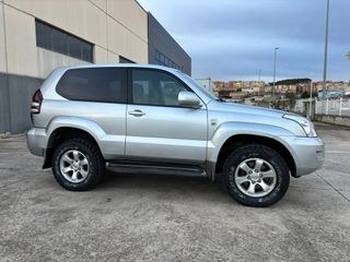 Toyota Land Cruiser 2004