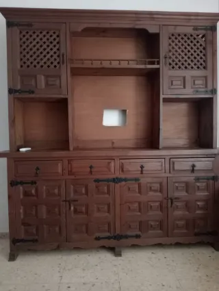 Mueble de salón de madera rústico