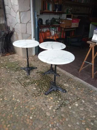 Mesas Mármol y Forja