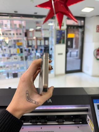 IPHONE 15 PRO 512GB como nuevo