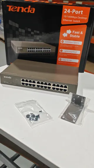 Switch Tenda 24 Puertos Ethernet TEP1024D