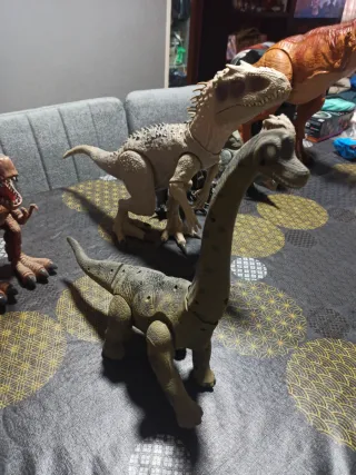 Lote de dinosaurios de juguete o por separado.