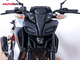 YAMAHA MT 125