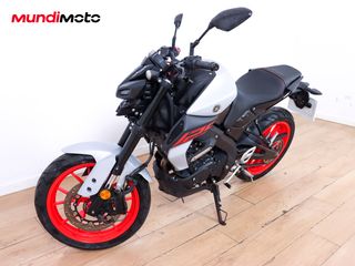 YAMAHA MT 125