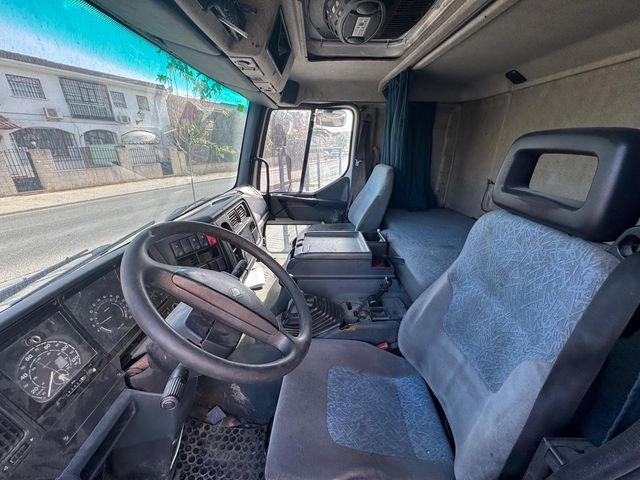 Camión Grúa Renault 4x2 340