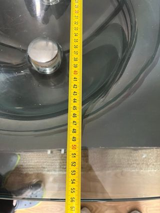 Mueble de baño con lavabo y espejo