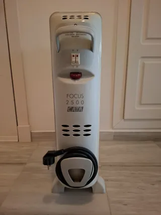 Calefactor Eléctrico Cata Focus 2500