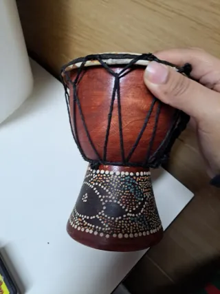 Timbal pequeño decorado