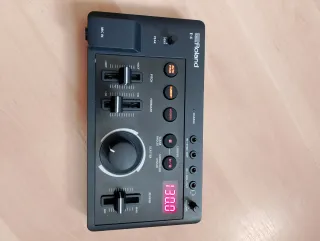 Roland Voice Tweaker E-4 Pedal Efectos Voz