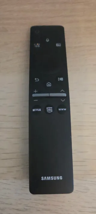 Monitor Samsung LS32AM700URXEN 32 pulgadas