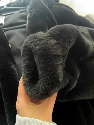 Cazadora pelo Bershka Talla XS