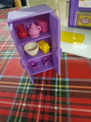 Casa Pin y Pon con accesorios