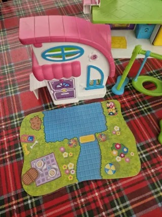 Casa Pin y Pon con accesorios