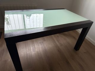 Mesa de comedor extensible con cristal + 4 sillas