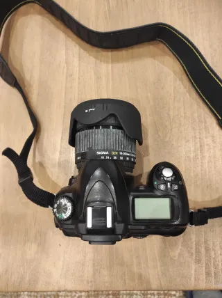 Cámara Reflex Nikon D50 + Objetivo Sigma 18-200