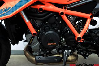 KTM 1290 SUPER DUKE R