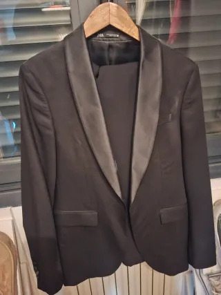 Traje de fiesta Zara negro