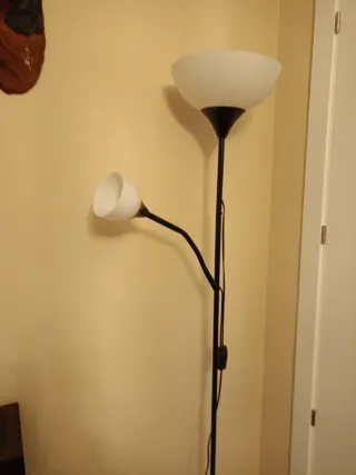 Lámpara de pie moderna